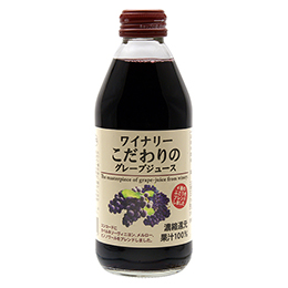 4種類の赤ぶどうをブレンドしたこだわりの100％ジュース